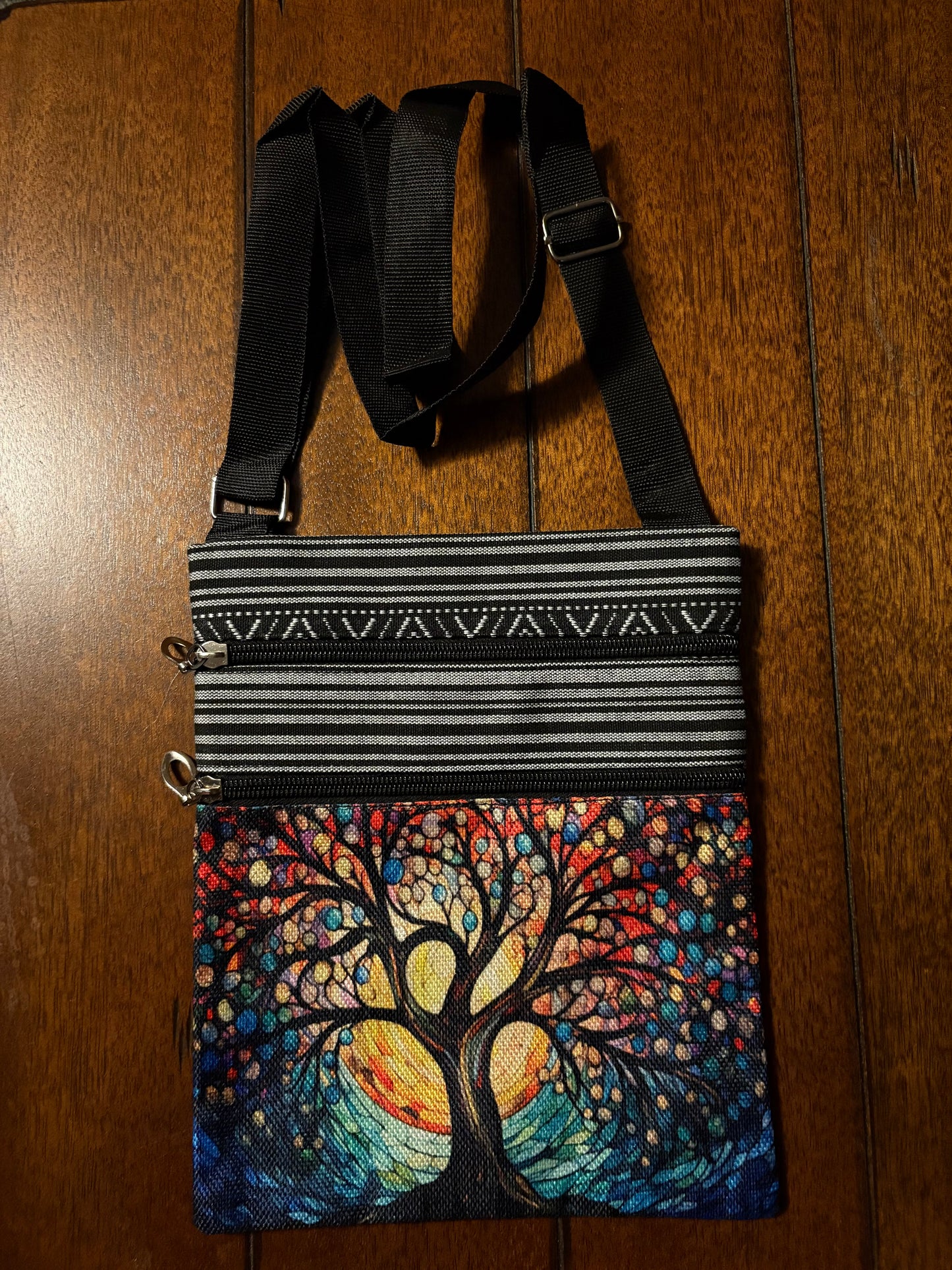 Adjustable Polyester Tree of Life Print Zippered Crossbody Bag