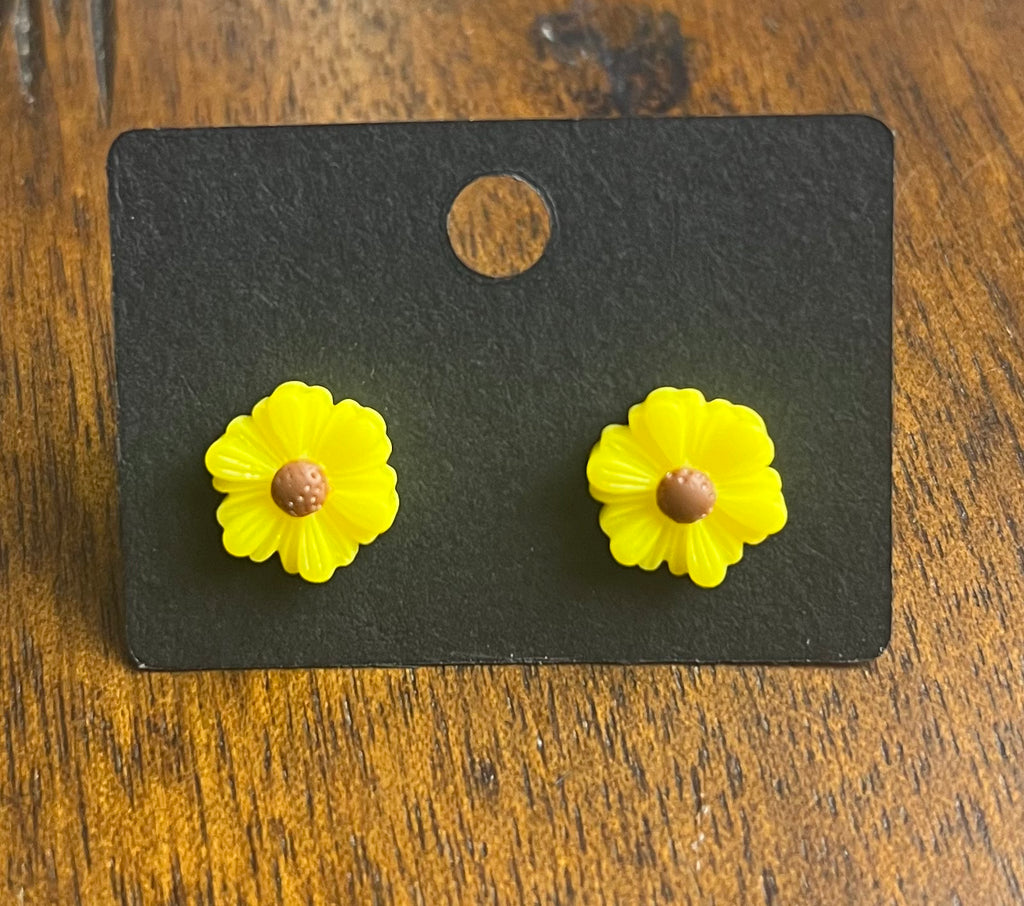 Yellow Cartoon Daisy Studs