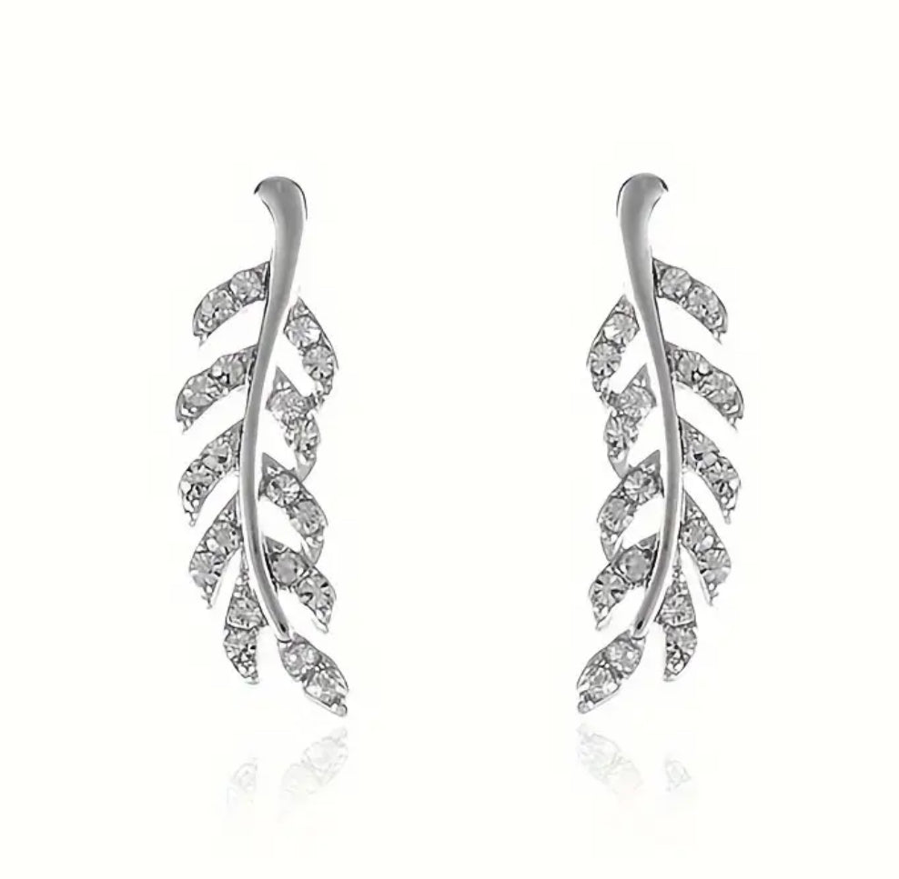 Silver Elegant Leaf Climbing Earring