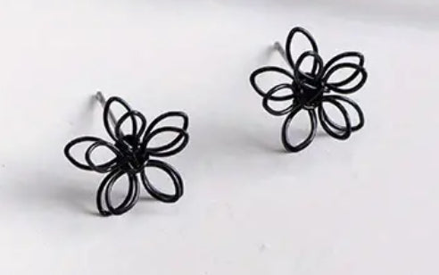 Double Layer Black Flower Ring