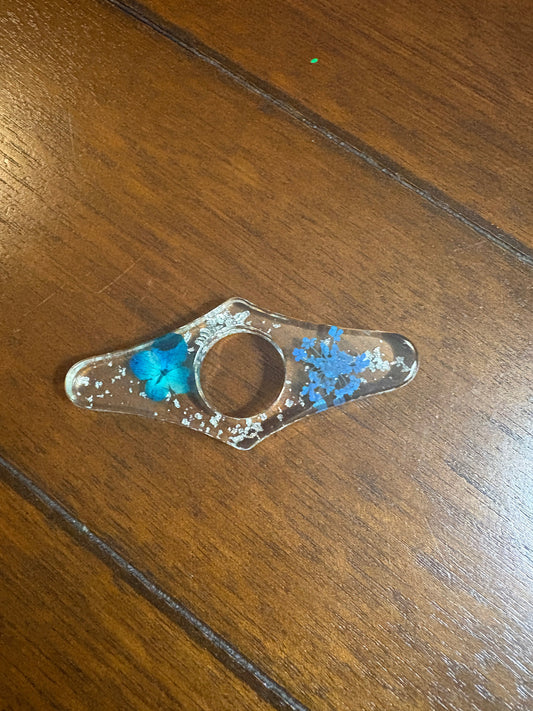 Epoxy Flower Book Holder - Shear Xcitement Boutique